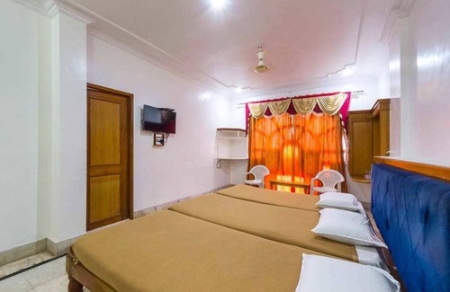 Kamalapur Hotel | Iroomz Shanbhag Towers International