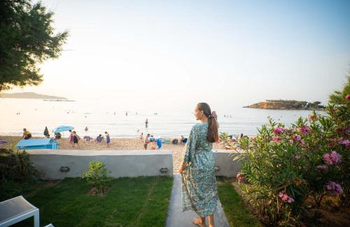 Agii Apostoli Villa | Isalos Seafront Villa I Sea fragrance