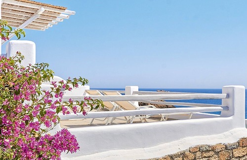 Mykonos Apartment | ISholidays Mykonos Lolita Superior Suite