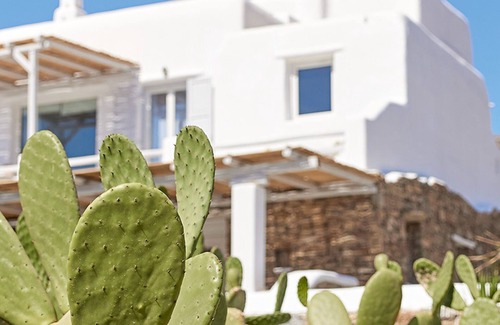 Mykonos Apartment | ISholidays Mykonos Lolita Suite Two Bedrooms