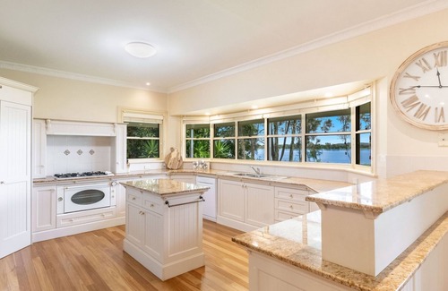 Palmers Island House | Island Getaway | Waterfront near Yamba