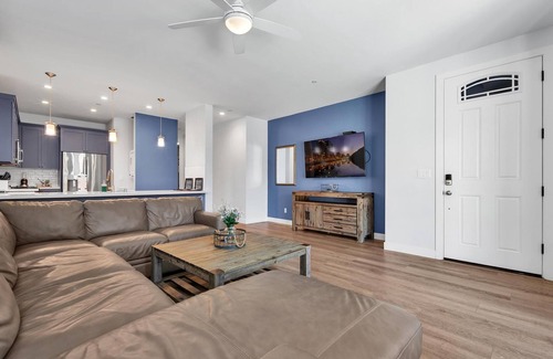 Mission Beach Condo | Island Paradise 4BR Combo - Sleeps 16