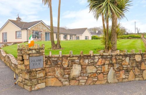 Ardmore House | Island View