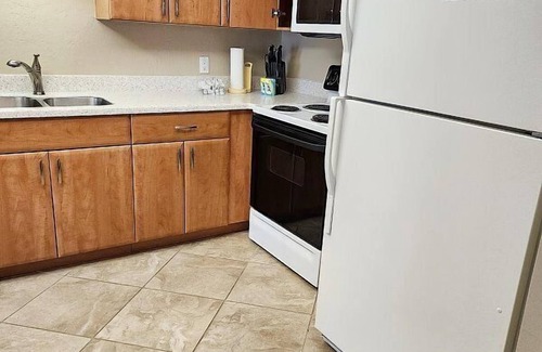 South Island Condo | Island Winds condo 601 is an exceptional sixth-floor vacation condo rental.