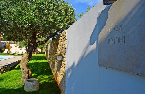 Fazana House | * ISOLATED HOUSE, HUGE GARDEN, FANTASTIC SEA VIEW *