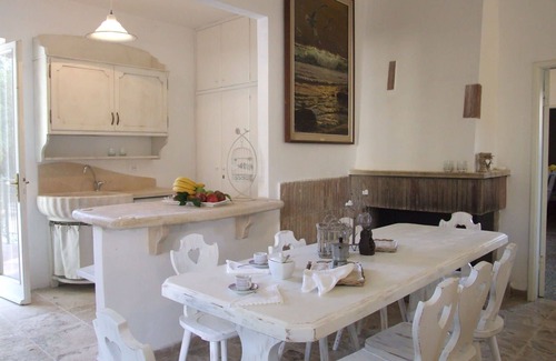 Marina di Castagneto Carducci Apartment | Cosy apartment for 8 people with WIFI, TV and patio