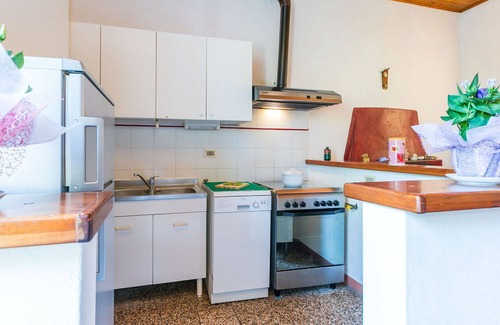 Rosignano Marittimo Villa | Nice apartment in villa for 17 people with pool, TV and pets allowed
