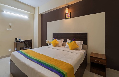 Hope College Hotel | Itsy Hotels Sri Mani'S Residency, Coimbatore Airport