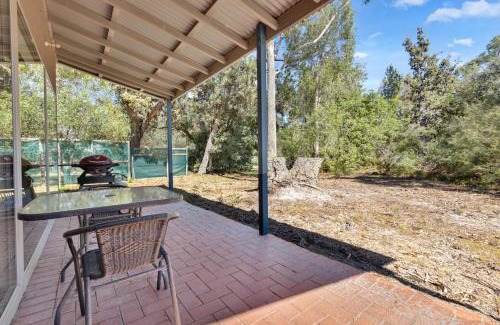 Forge Creek House | Ivanhoe - Waterfront Retreat