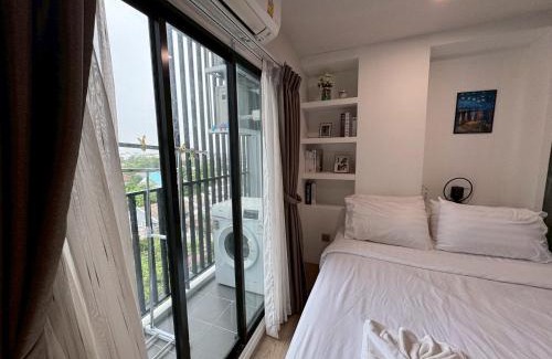 Chan Kasem Apartment | Ivory Ratchada-Ladprao Huai Khwang Night Market