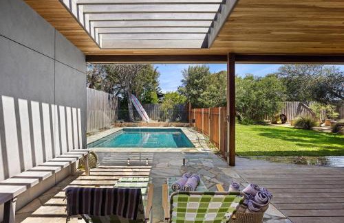 Rye House | Ivy Tyrone -Gas heated Pool Stunning renovation
