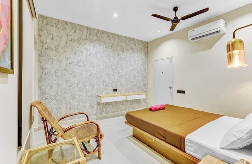 Vadanemelli Hotel | Izi Beach Stay