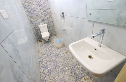 Vadanemelli Hotel | Izi Ocean Stay