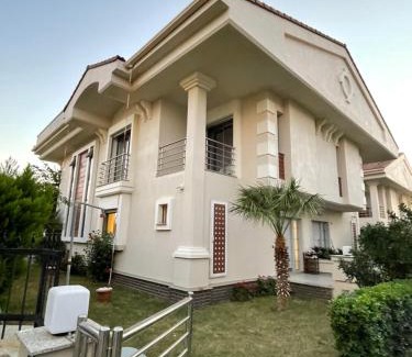 Ozdere Villa | Izmırın Kalbı Ozdere Denıze Sıfır Villa
