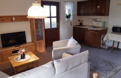 Diera-Zehren House | Jägerheim Löbsal