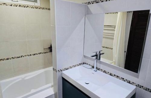 Chonburi Hotel | J Park Hotel - SHA Extra Plus