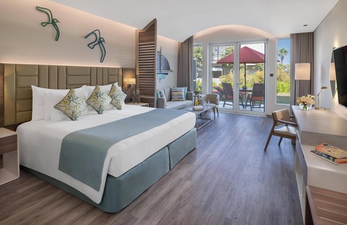 Jebel Ali Resort | JA Palm Tree Court, Dubai