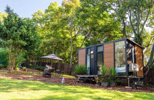 Samford Valley House | Jacaranda Mews by Tiny Away