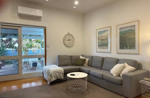 Clare House | Jack's House 2 B&B in Mill Street