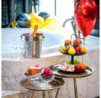 Warszawskie Apartment | Jacuzzi Glass-House Rakowicka 20 Central Station