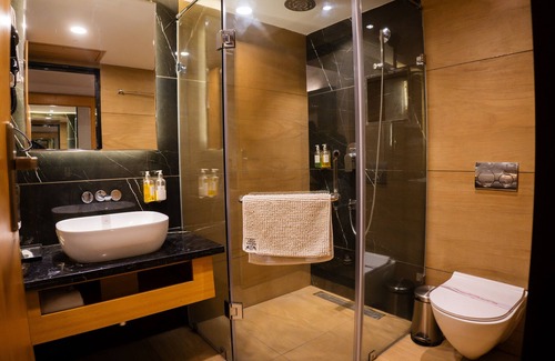 Maharana Pratap Nagar Hotel | Jain's Hotel Rajhans