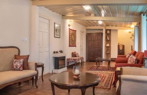 Chhota Shimla Villa | Jais Cottage A Charming Hideaway