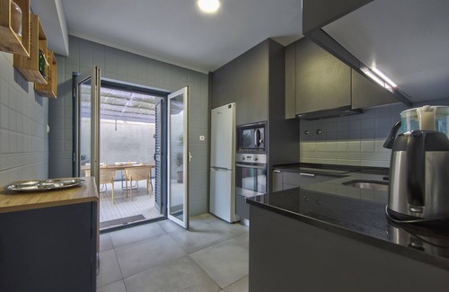 Linda-a-Velha Apartment | Jamor Terrace by Homing