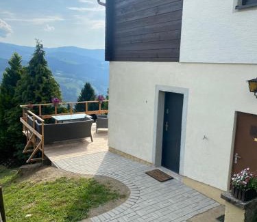 Reichenfels House | Japaner Haus