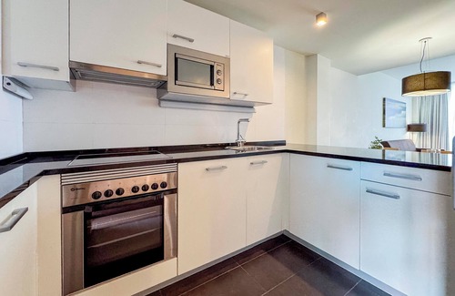 Mendizorrotza Apartment | Jardines de Uleta Suites