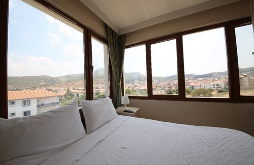 Yenifoca Hotel | Jasmine Butik Pansiyon