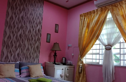 Kampung Lintang House | Jazepuri