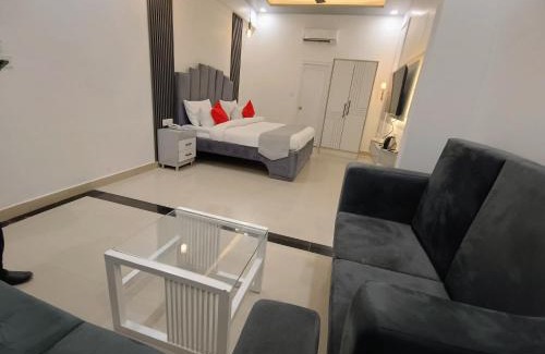 Bareilly Hotel | JD Heritage Inn