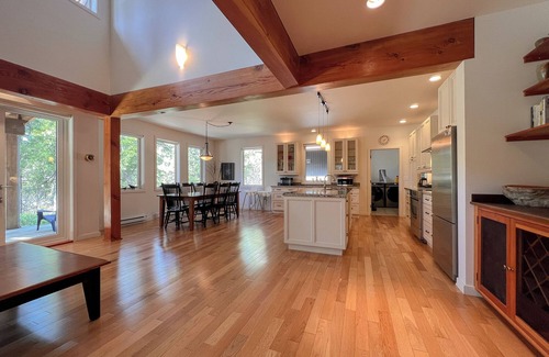 Tofino House | Jensen's Bay Getaway-S. Chesterman, Inlet Views!