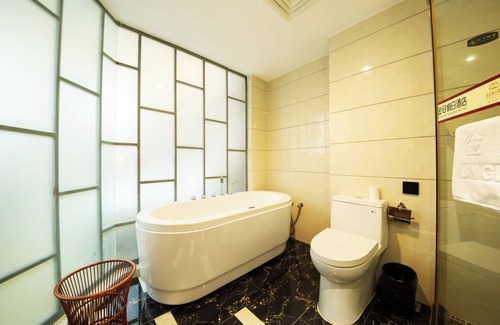 Xiangzhou District Hotel | Jinguan Holiday Hotel