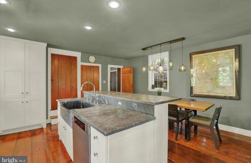 New Hope House | John Quigley House - Downtown New Hope