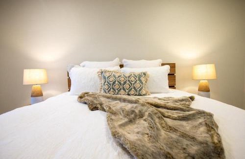 Waterhouse House | Johnnies