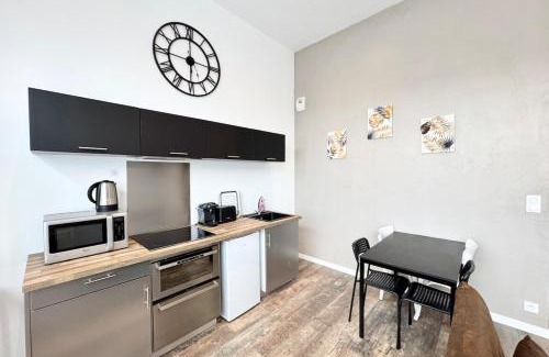 Lorient Apartment | Joli T2 esprit loft design & confort