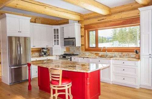 Smithers Villa | JollyMore | Starry Nights