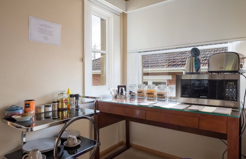 Burnie Apartment | Jones On Wilson Boutique B&B