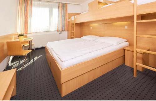 Froschberg Hostel | Jugendgästehaus Linz