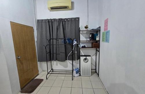 Tuaran House | Julian Homestay - Room2