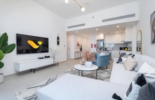 Umm Suqeim 3 Apartment | Jumeirah Living Near Burj Al Arab Beach