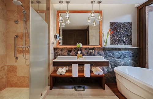 Villa Juarez Resort | Jungala Park Hotel at VidantaWorld Riviera Maya