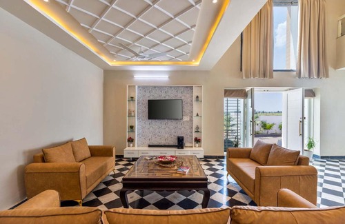 Lasadia Villa | Jungle Abode by StayVista, nestled in the jungle, featuring a swimming pool, terrace, indoor games & the thrill of a safari