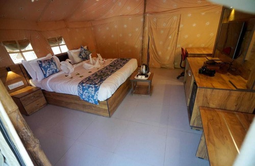 Kanooja Hotel | JUNGLE JOURNEY