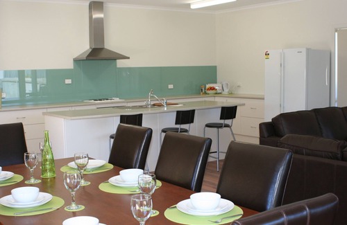 Dalrymple House | Juno Court Holiday Retreat