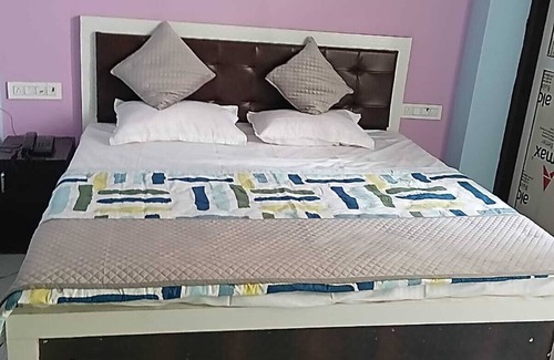 Sawai Madhopur Hotel | Just 12 km away from ranthambore national park located at ranthambore road