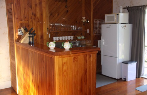 Waipu Cove House | Just 2hrs from Auckland!Come swim, surf & fish while relaxing at Waipu Cove.