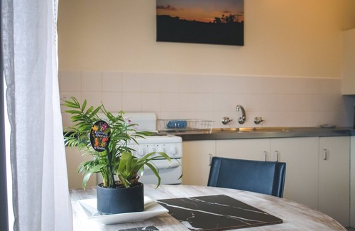 Para Wurlie Apartment | Just a short drive to Innes National Park and local beaches.