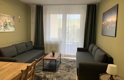 Neukoelln Apartment | Just Berlin - Wohnung für bis zu 12 Personen